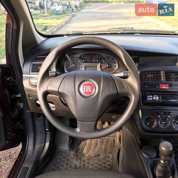 Седан Fiat Linea 2012 в Прилуках