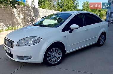 Седан Fiat Linea 2012 в Ужгороді