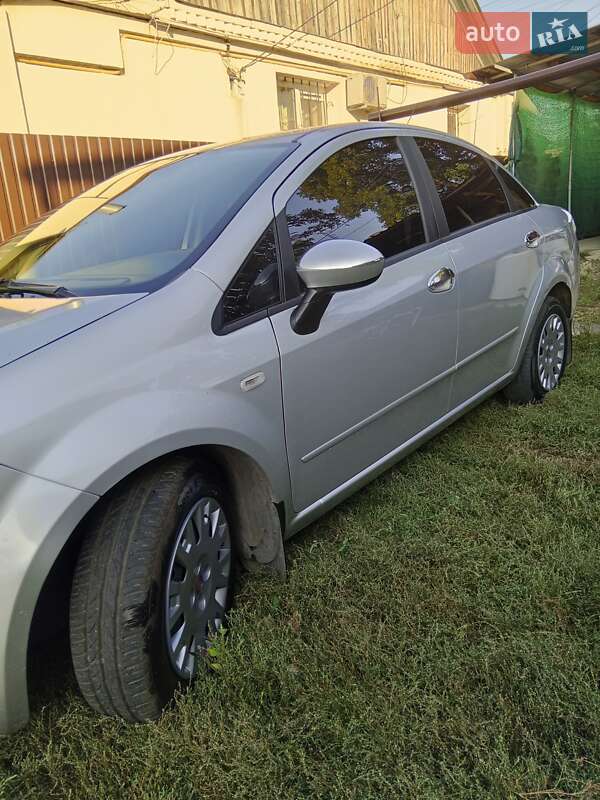 Седан Fiat Linea 2012 в Днепре