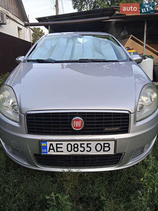 Седан Fiat Linea 2012 в Днепре