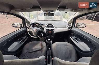 Седан Fiat Linea 2015 в 