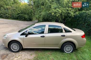 Седан Fiat Linea 2012 в 