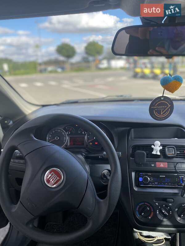 Седан Fiat Linea 2010 в Измаиле фото 18 Седан Fiat Linea 2010 в Измаиле