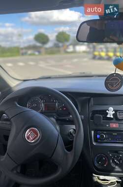 Седан Fiat Linea 2010 в 
