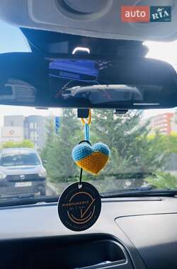 Седан Fiat Linea 2010 в 