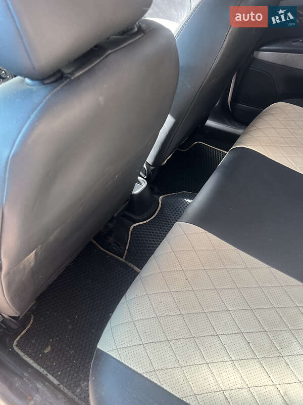 Седан Fiat Linea 2013 в Чернигове