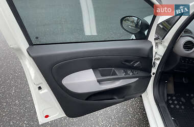 Седан Fiat Linea 2013 в 