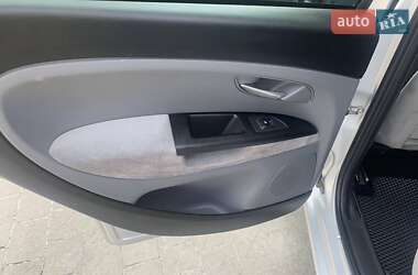 Седан Fiat Linea 2009 в 