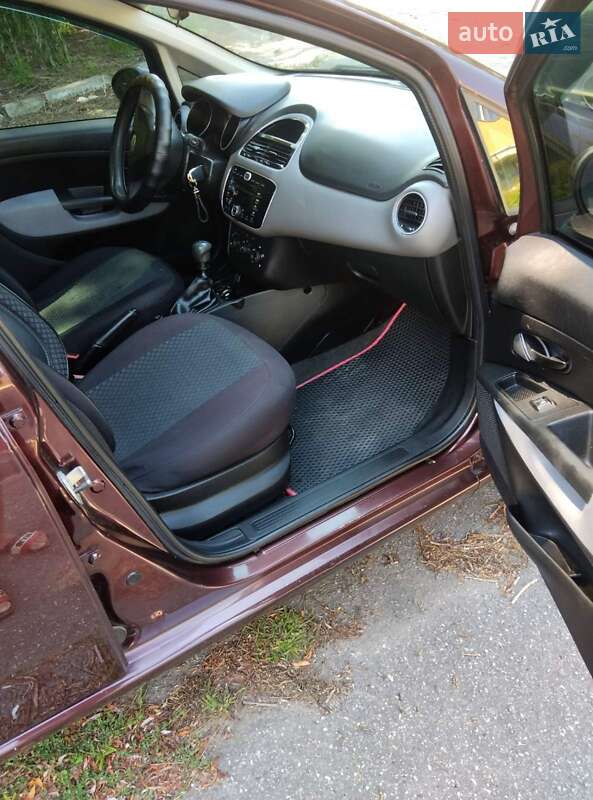 Седан Fiat Linea 2013 в Хмельнике