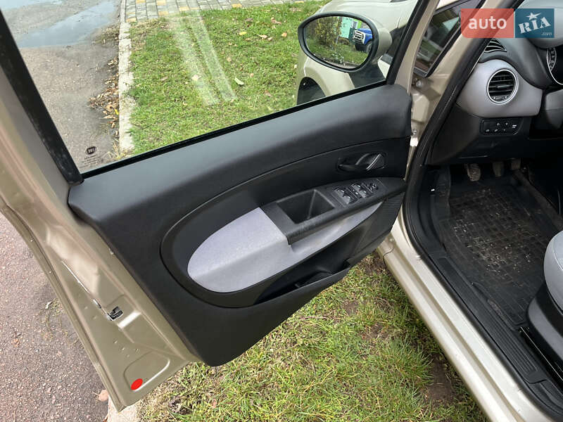 Седан Fiat Linea 2013 в Прилуках фото 7 Седан Fiat Linea 2013 в Прилуках