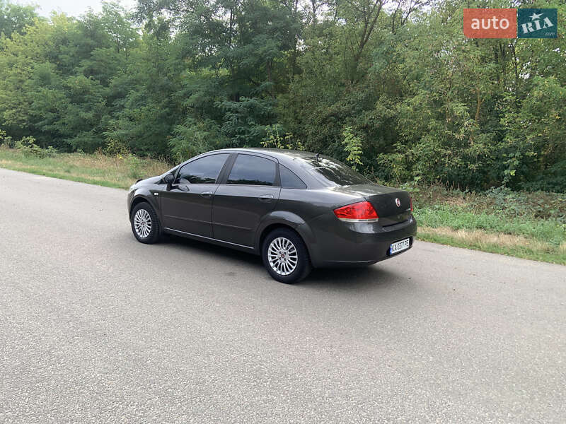 Седан Fiat Linea 2008 в Звенигородке