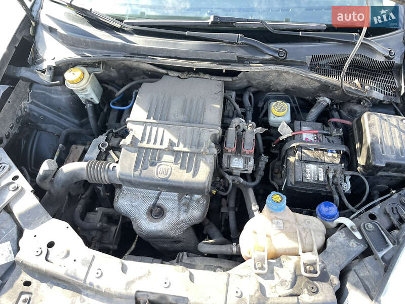 Седан Fiat Linea 2009 в Києві фото 19 Седан Fiat Linea 2009 в Києві