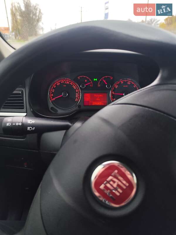 Седан Fiat Linea 2012 в Кременчуці фото 2 Седан Fiat Linea 2012 в Кременчуці