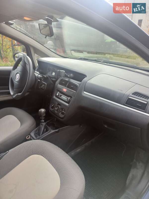 Седан Fiat Linea 2009 в Львові фото 13 Седан Fiat Linea 2009 в Львові