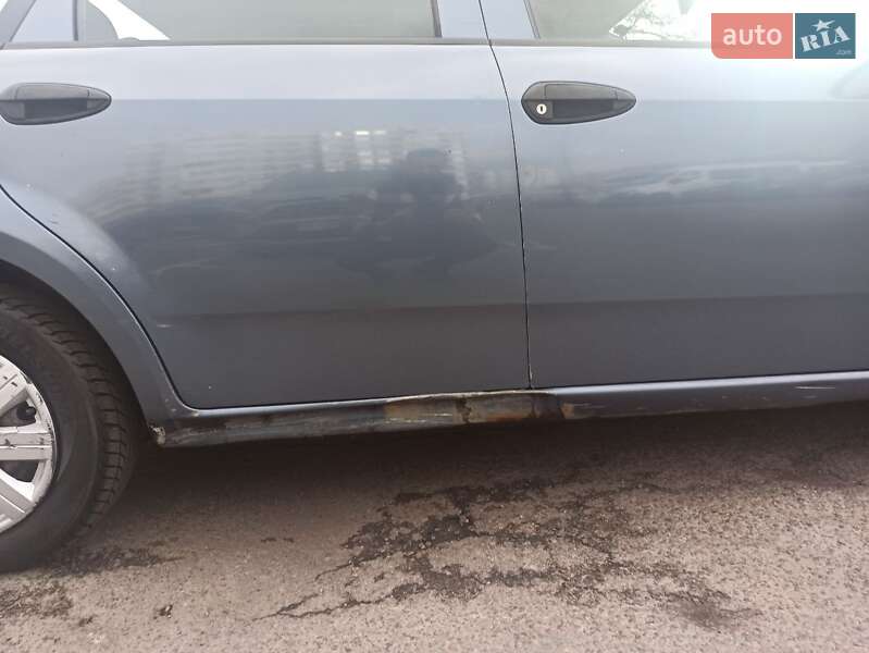 Седан Fiat Linea 2009 в Львові фото 9 Седан Fiat Linea 2009 в Львові