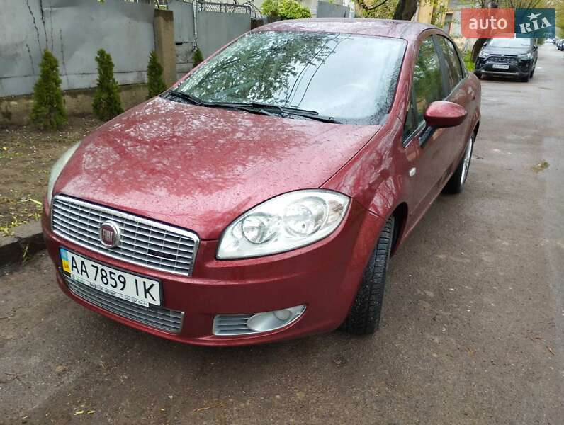 Седан Fiat Linea 2009 в Ужгороді