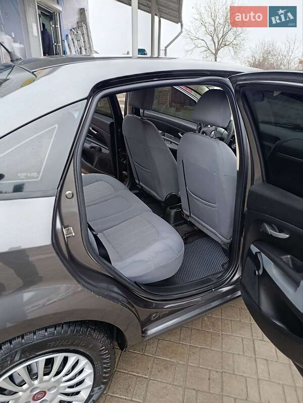 Седан Fiat Linea 2009 в Хмельнике