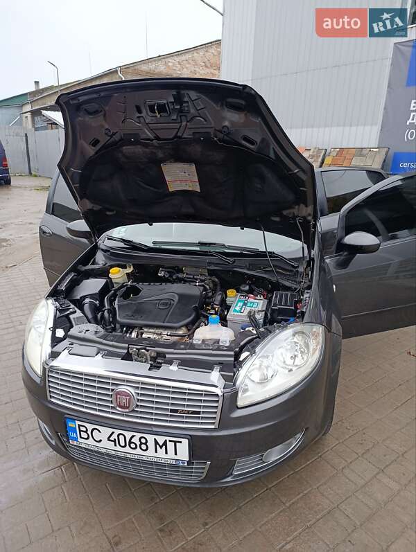 Седан Fiat Linea 2009 в Хмельнике