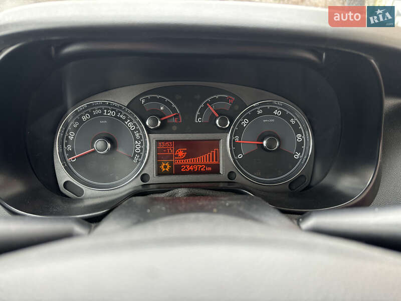 Седан Fiat Linea 2012 в Киеве