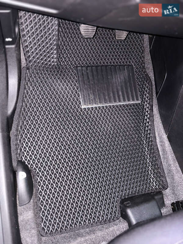 Седан Fiat Linea 2016 в Киеве