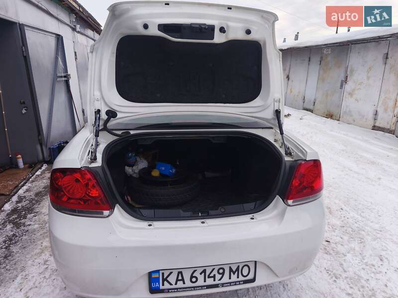 Седан Fiat Linea 2012 в Киеве