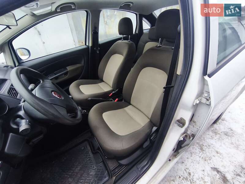 Седан Fiat Linea 2012 в Киеве
