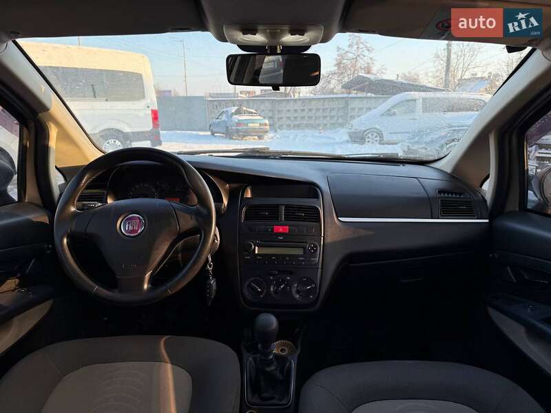 Седан Fiat Linea 2007 в Киеве