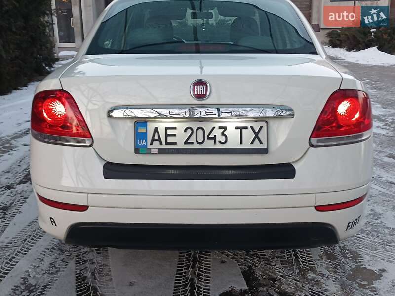Седан Fiat Linea 2013 в Павлограді