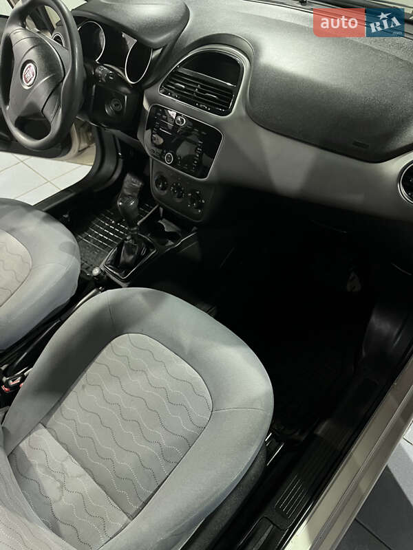 Седан Fiat Linea 2013 в Прилуках