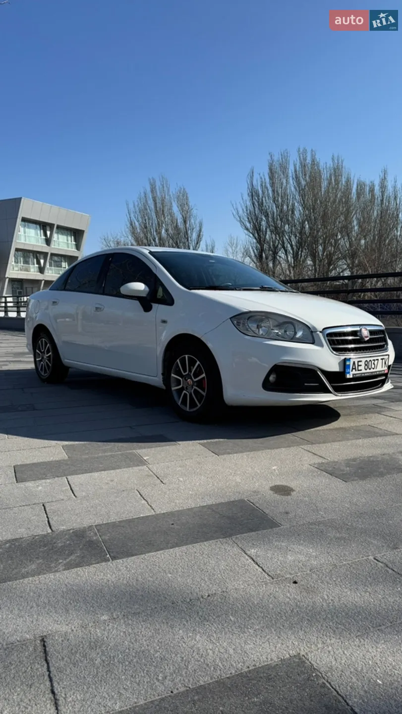 2013 Fiat Linea - мініатюра 3