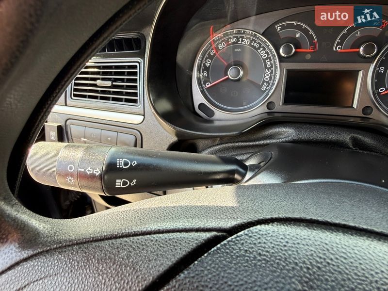 Седан Fiat Linea 2010 в Кропивницком фото 25 Седан Fiat Linea 2010 в Кропивницком