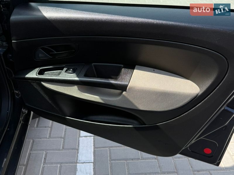 Седан Fiat Linea 2010 в Кропивницком фото 27 Седан Fiat Linea 2010 в Кропивницком