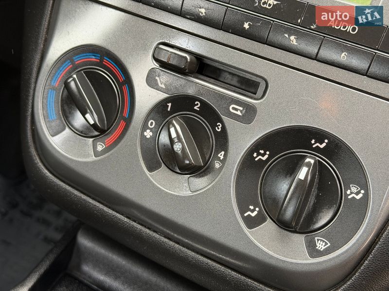 Седан Fiat Linea 2007 в Николаеве фото 15 Седан Fiat Linea 2007 в Николаеве