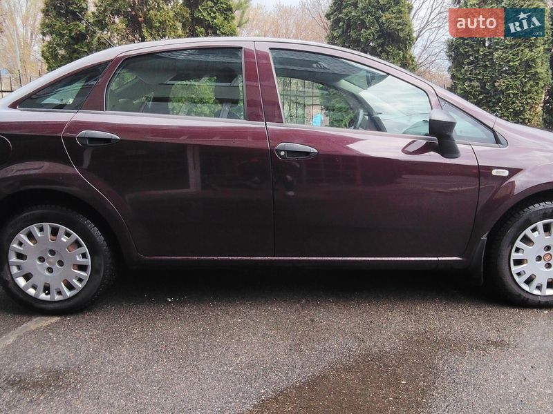 Седан Fiat Linea 2012 в Броварах