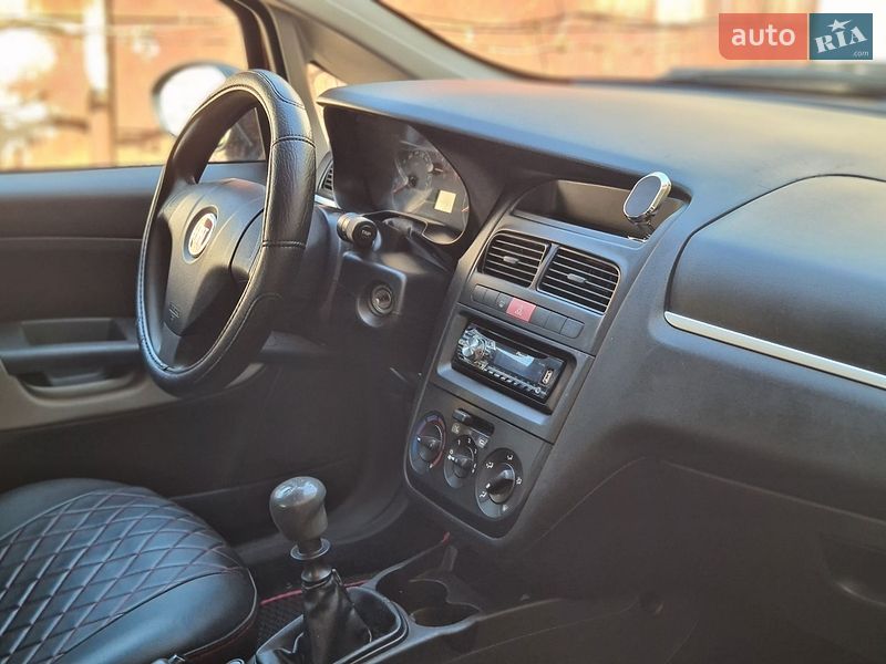 Седан Fiat Linea 2010 в Житомире