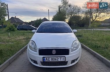 Седан Fiat Linea 2012 в Кривом Роге