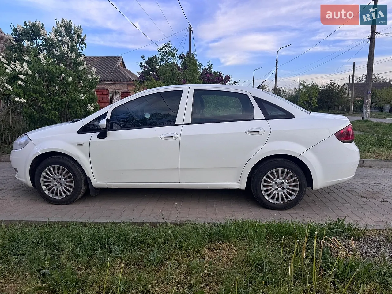 2013 Fiat Linea - мініатюра 18