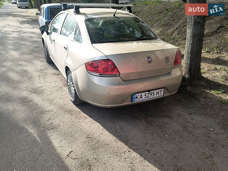 Седан Fiat Linea 2012 в Киеве