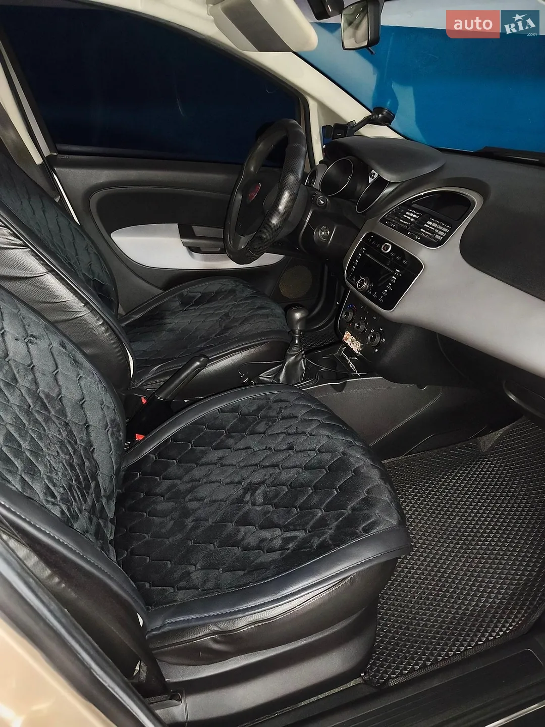 2013 Fiat Linea - мініатюра 14