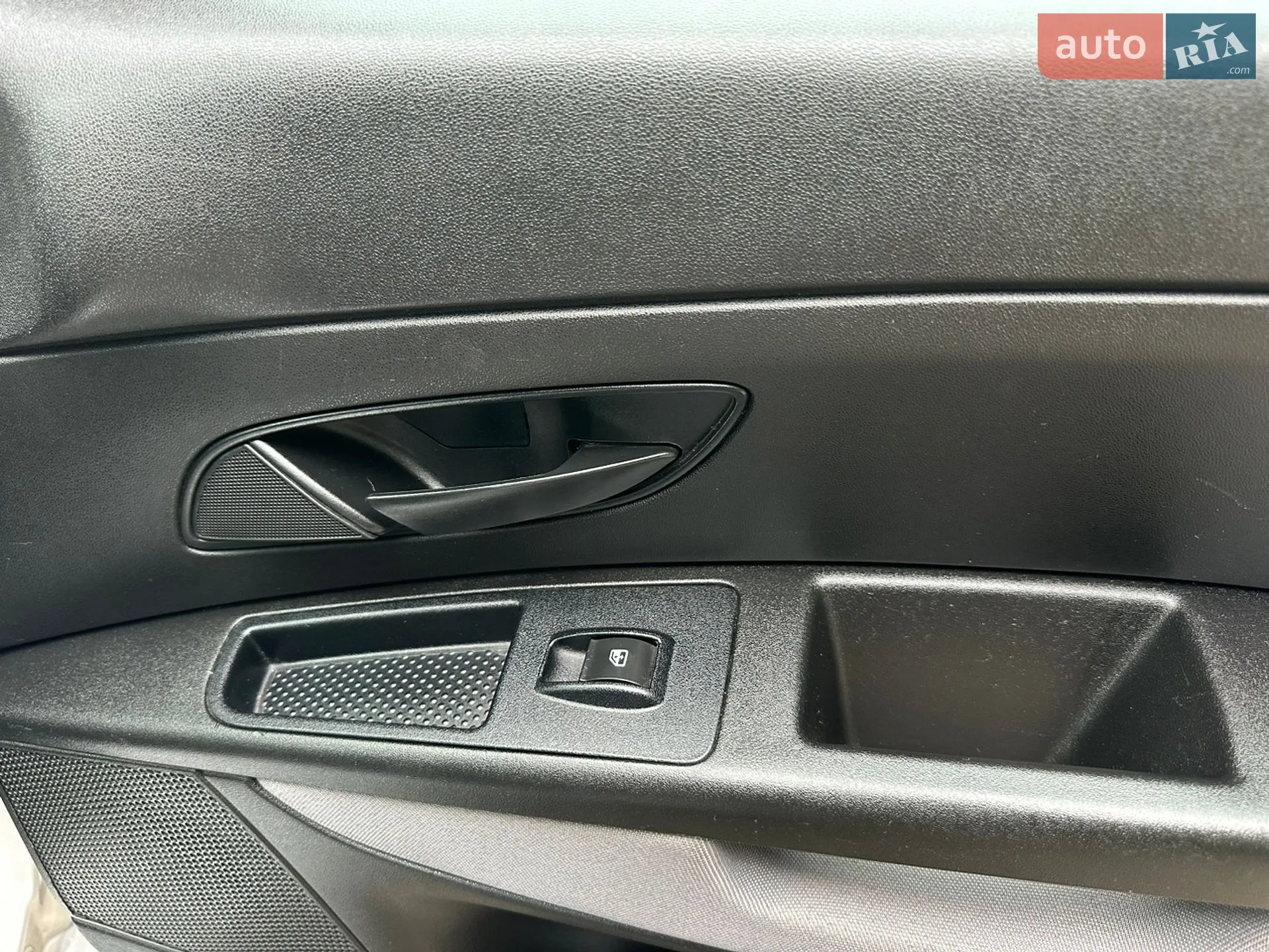 2015 Fiat Linea - мініатюра 55