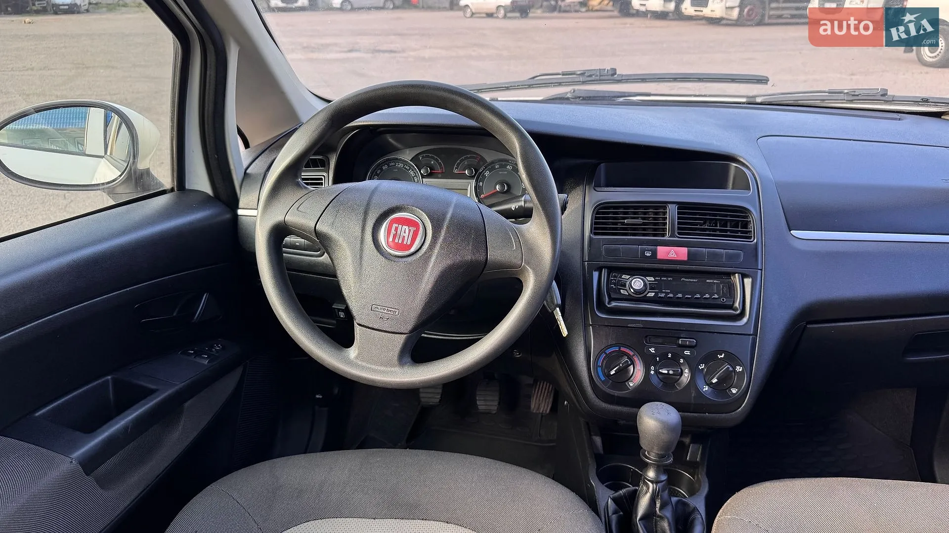 2012 Fiat Linea - мініатюра 14