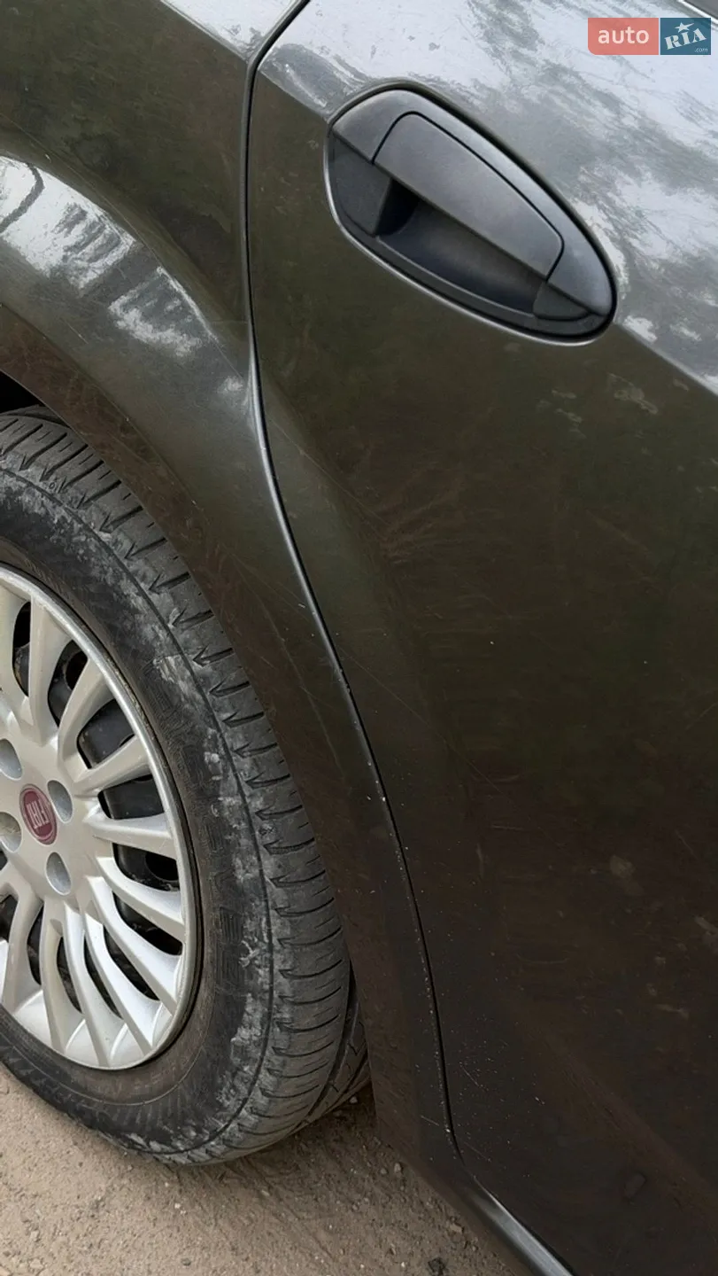 2011 Fiat Linea - мініатюра 22