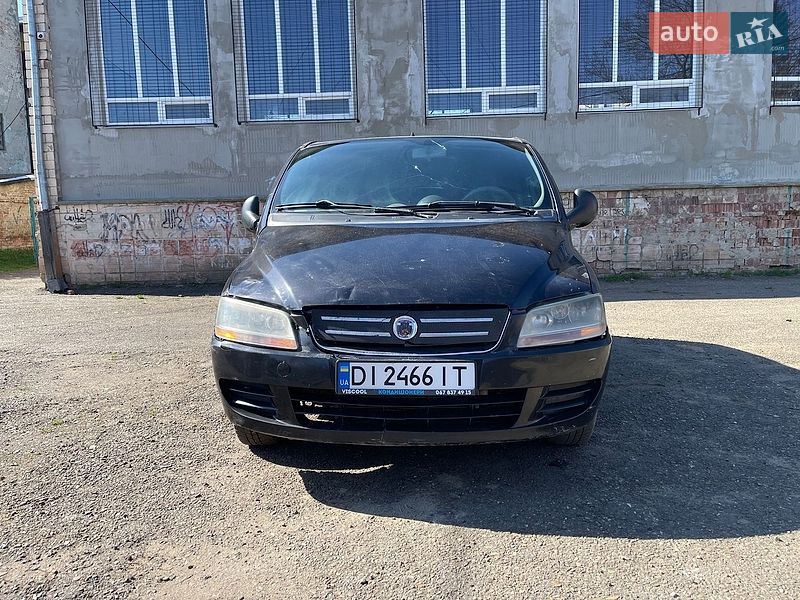 Микровэн Fiat Multipla 2004 в Черновцах