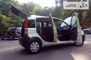 Хэтчбек Fiat Panda 2011 в 