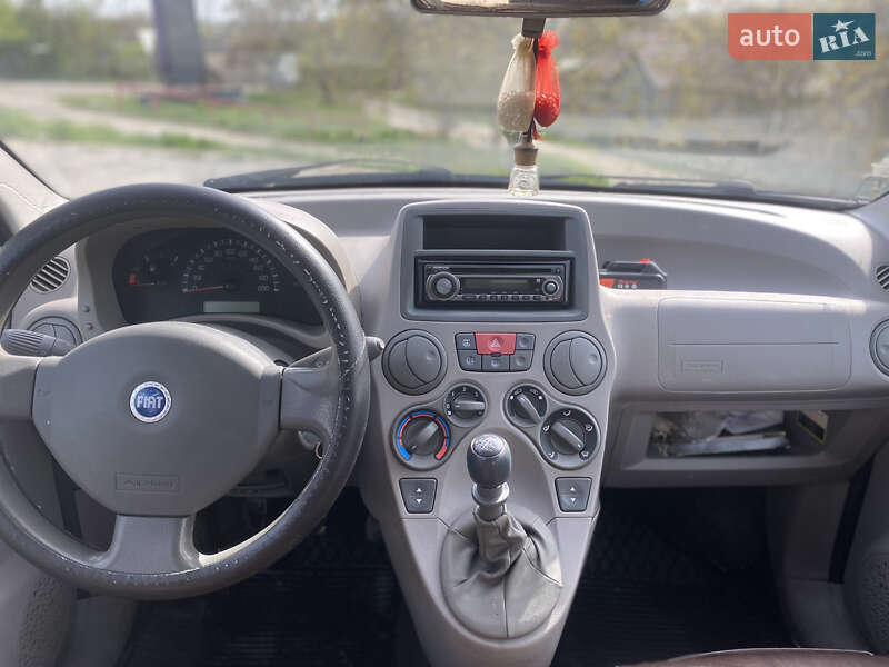 Хетчбек Fiat Panda 2005 в Чернівцях