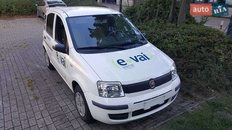 Хэтчбек Fiat Panda 2012 в Киеве фото 2 Хэтчбек Fiat Panda 2012 в Киеве