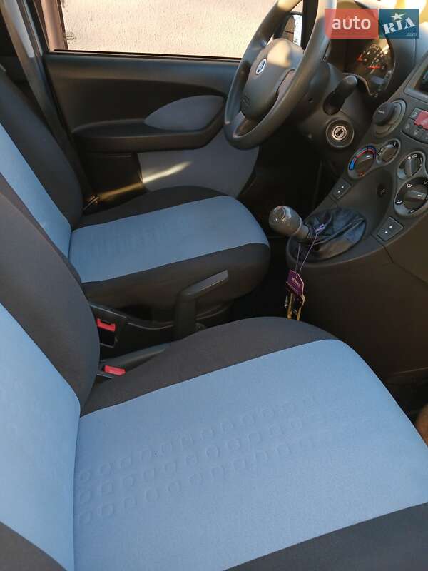 Хэтчбек Fiat Panda 2007 в Городке