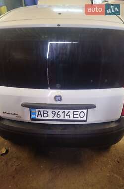 Хэтчбек Fiat Panda 2011 в 