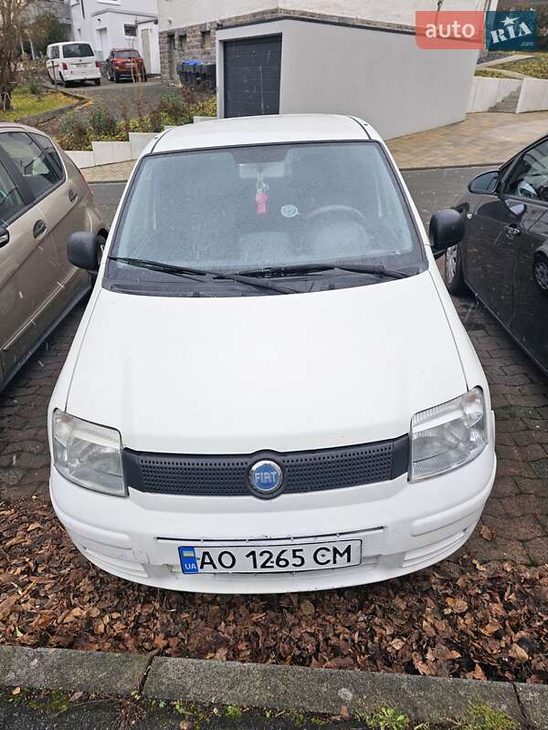 Хэтчбек Fiat Panda 2011 в Буштыне