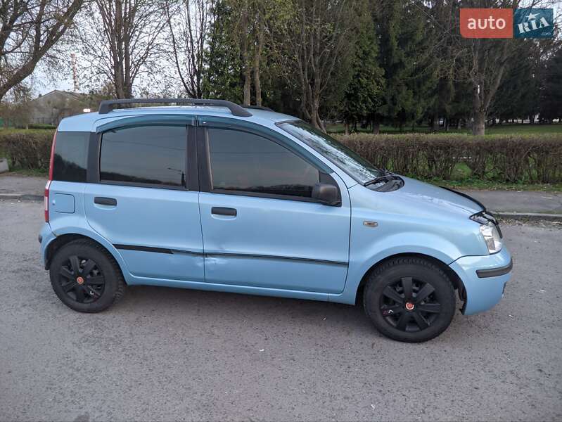 Хэтчбек Fiat Panda 2005 в Луцке